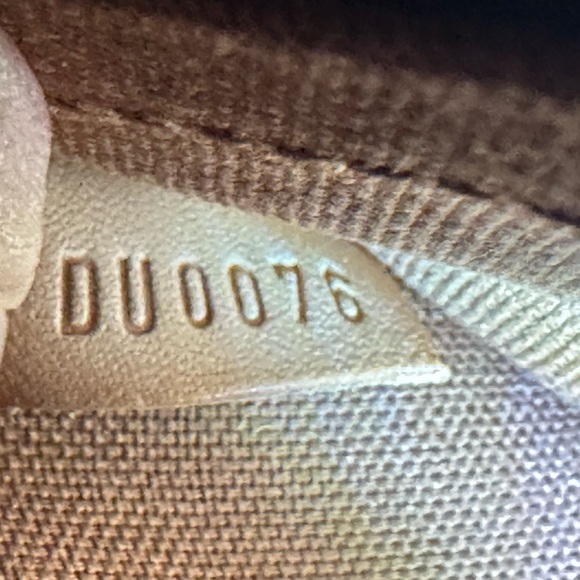 Louis Vuitton Bosphore Messenger bag - Picture 11 of 11